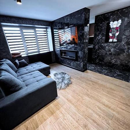 Black Pearl Luxury Apartment Windawa Zewnętrze zdjęcie