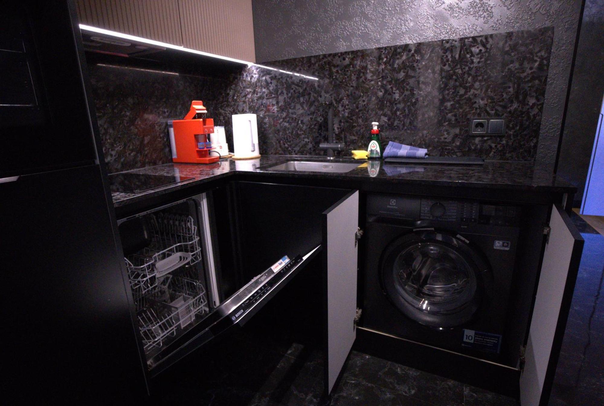 Black Pearl Luxury Apartment Windawa Zewnętrze zdjęcie